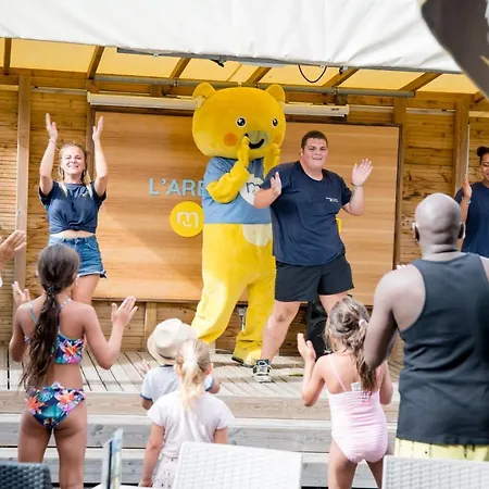 Camping Maeva Escapades L'arbre D'or **** 营地
