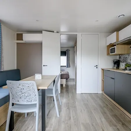 营地 Camping Maeva Escapades L'arbre D'or **** 波讷地区帕朗提