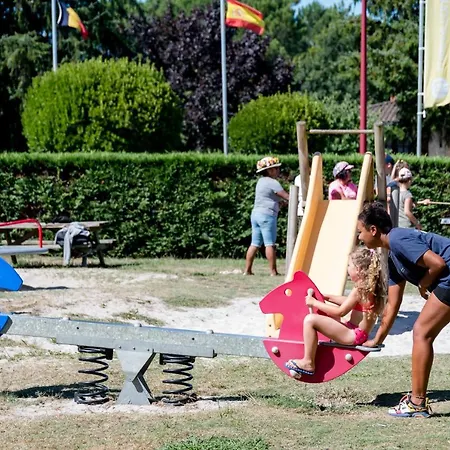 营地 Camping Maeva Escapades L'arbre D'or ****